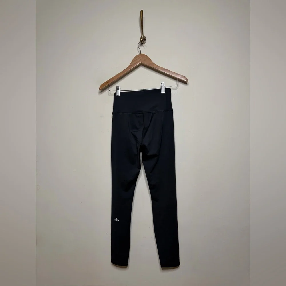 ALO Yoga High Waist Airlift Legging in Black